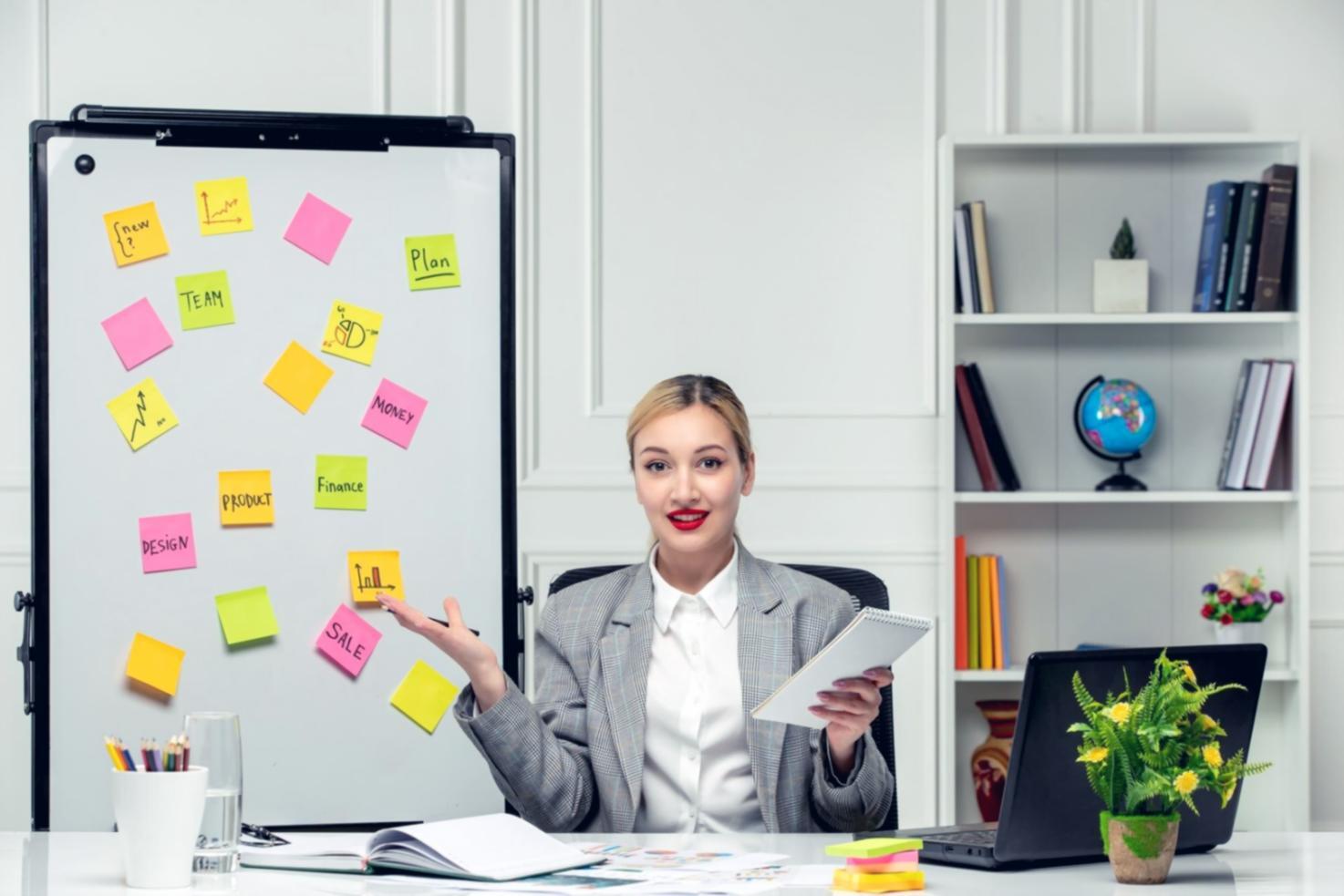 Consultante SEO présentant des résultats à un client